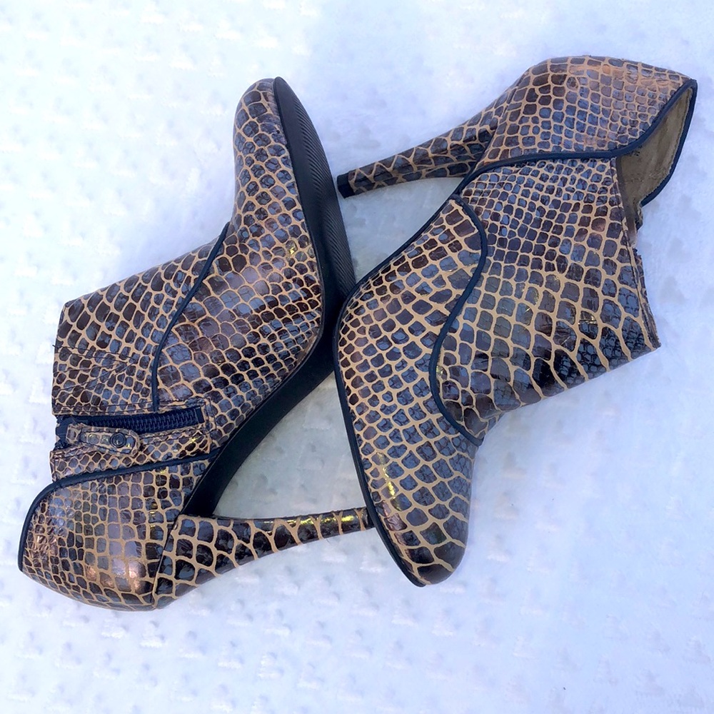 ROCKPORT By ADIDAS Leather Snakeskin Print Booties Heels Shoes Size 6 - Picture 4 of 17